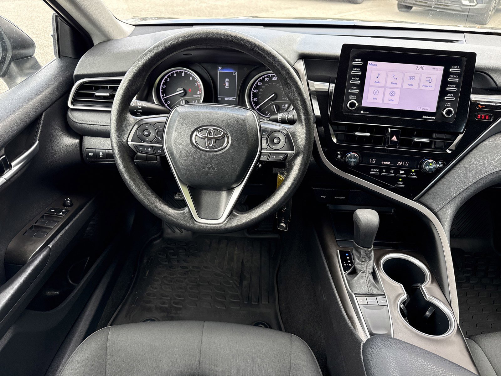 Used 2023 Toyota Camry LE FWD image 15