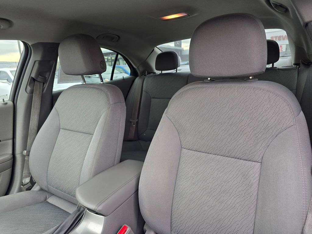Used 2016 Chevrolet Malibu LS image 25