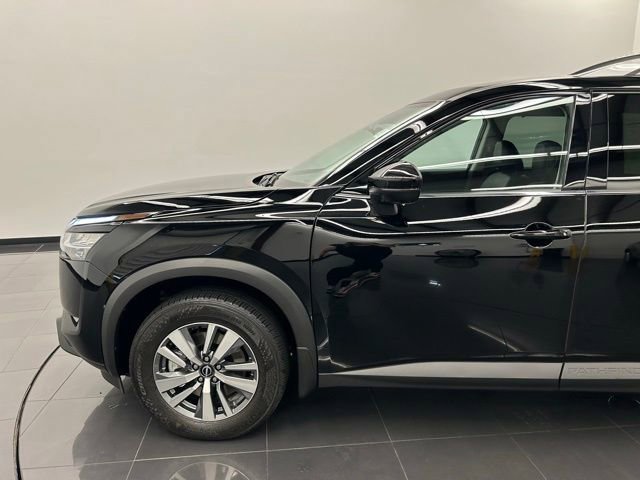 Certified 2024 Nissan Pathfinder SL image 14