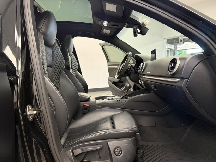 Used 2018 Audi RS 3 w/ Technology Package AWD/4WD image 32