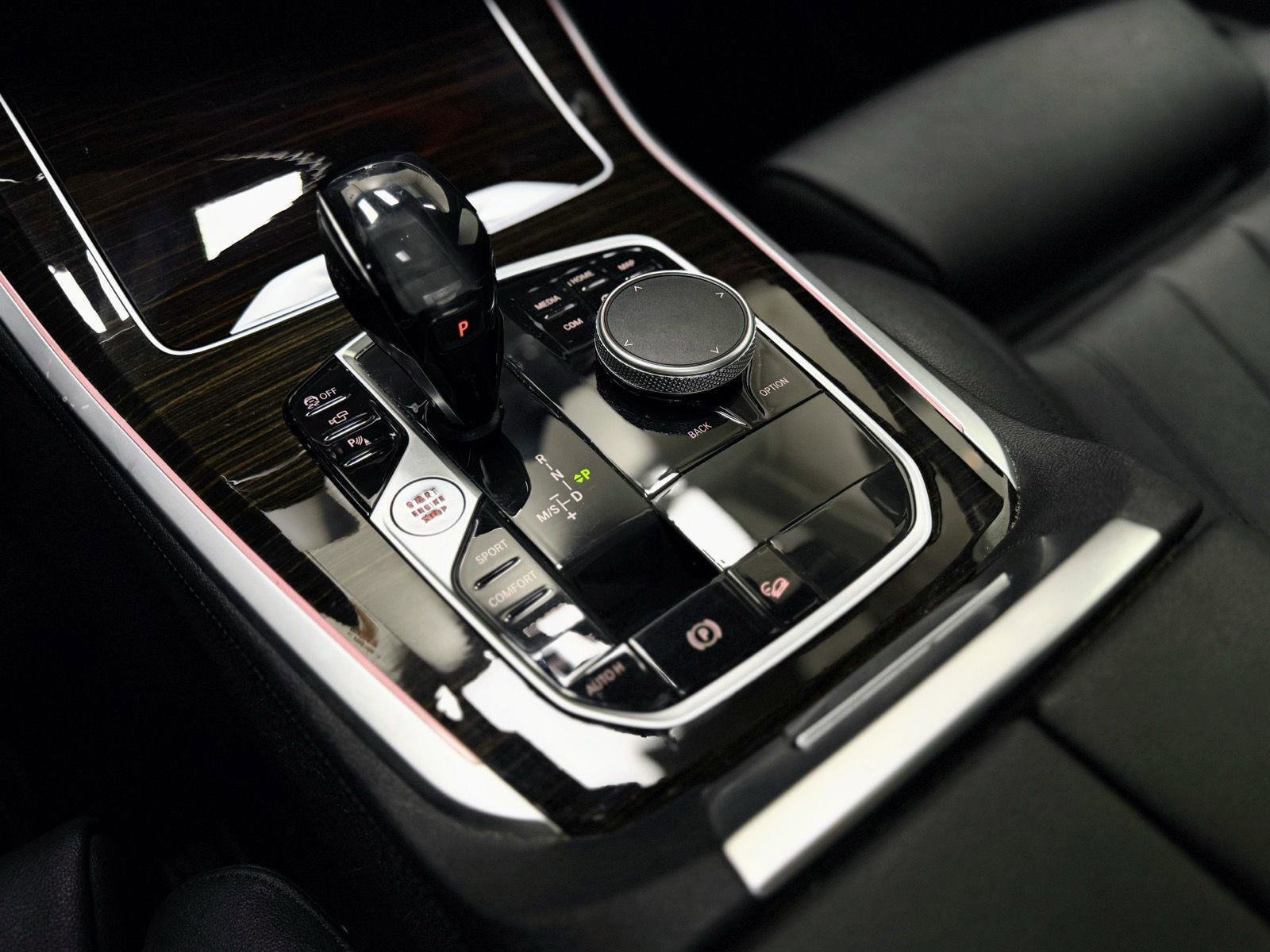 Used 2021 BMW X5 xDrive40i w/ Premium Package image 23