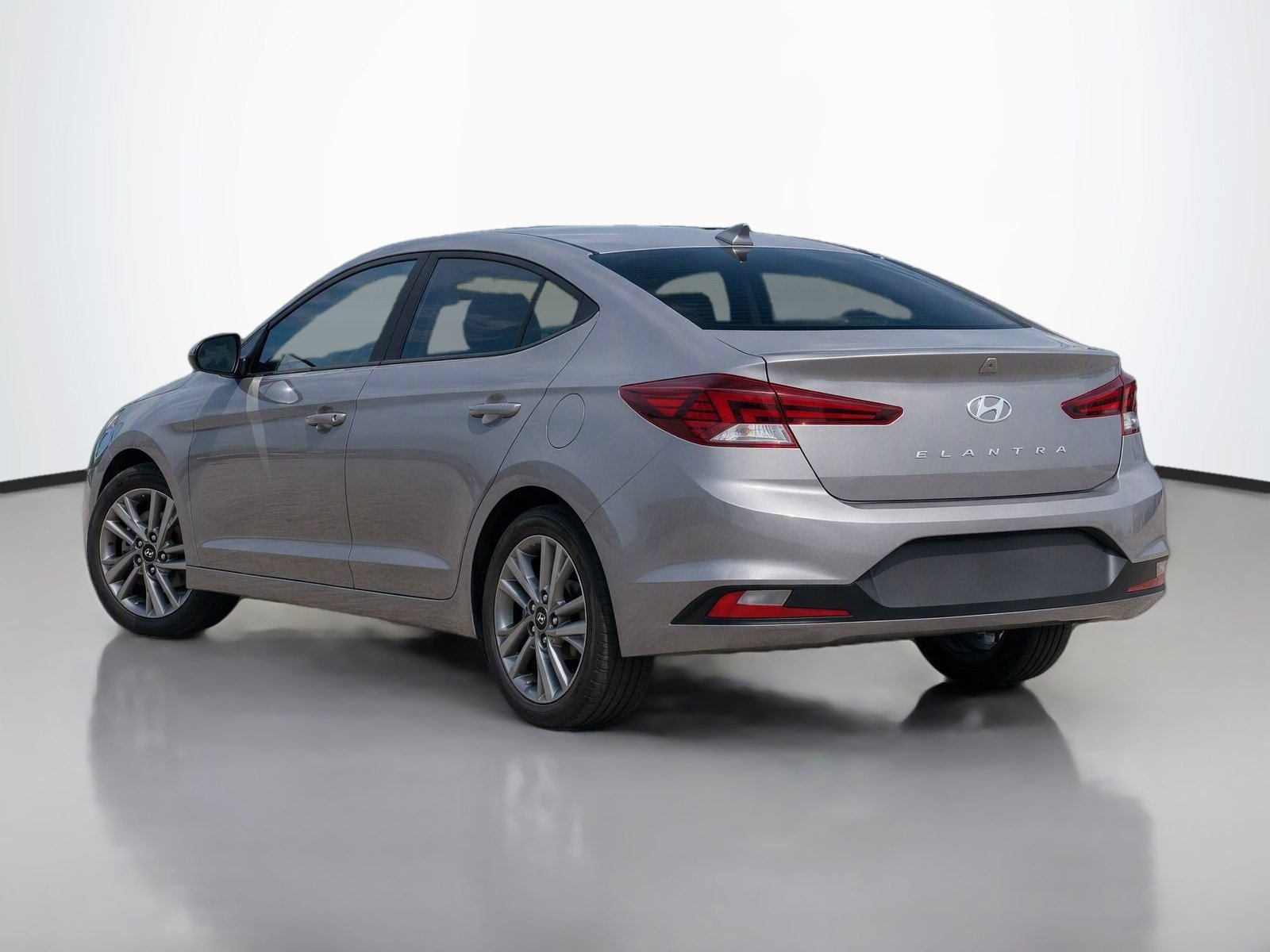Used 2020 Hyundai Elantra SEL FWD image 6