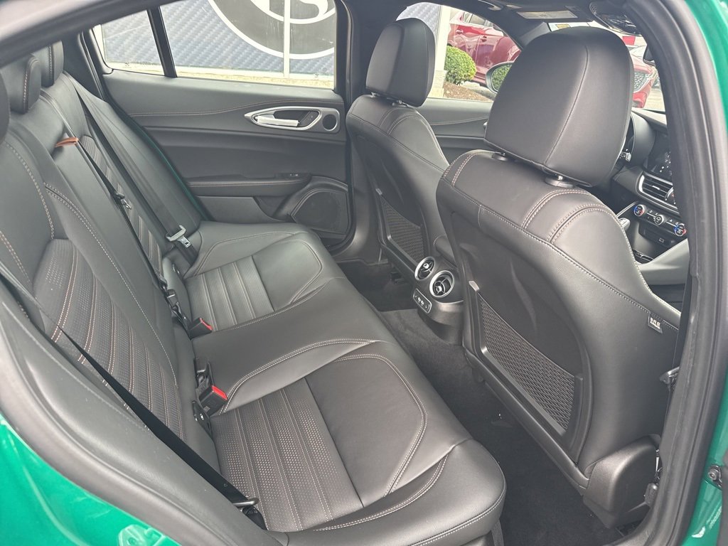 New 2025 Alfa Romeo Giulia AWD w/ Driving Assist Package image 21