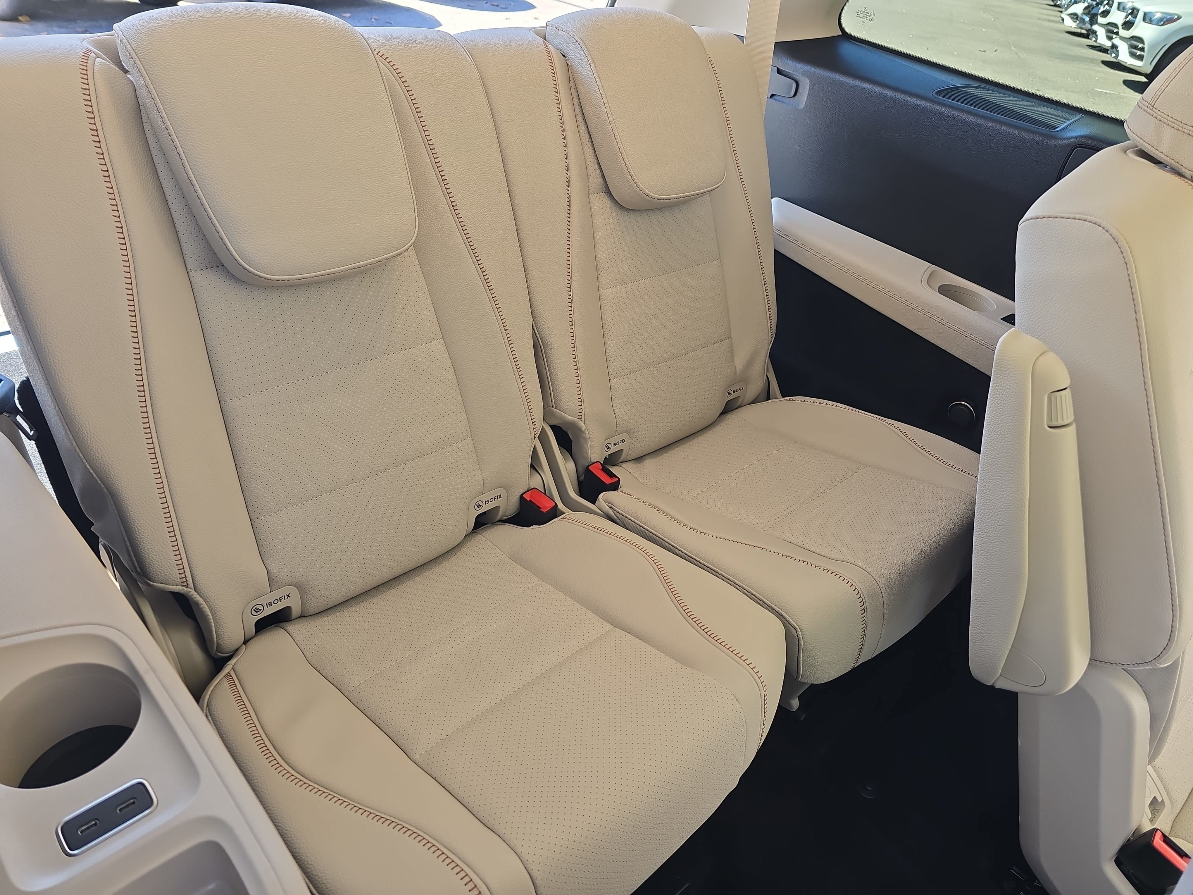 New 2027 Mercedes-Benz GLS 450 4MATIC image 12
