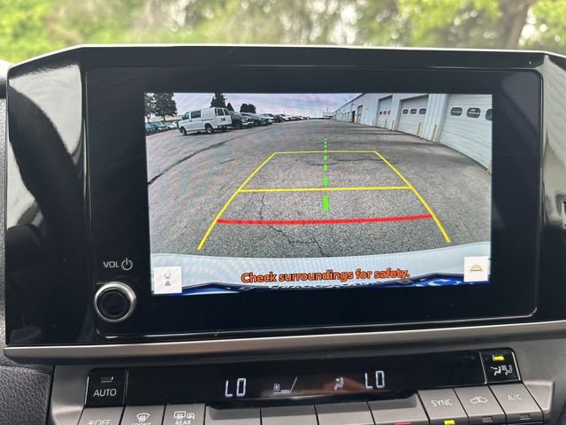 Used 2025 Toyota Camry LE FWD image 28