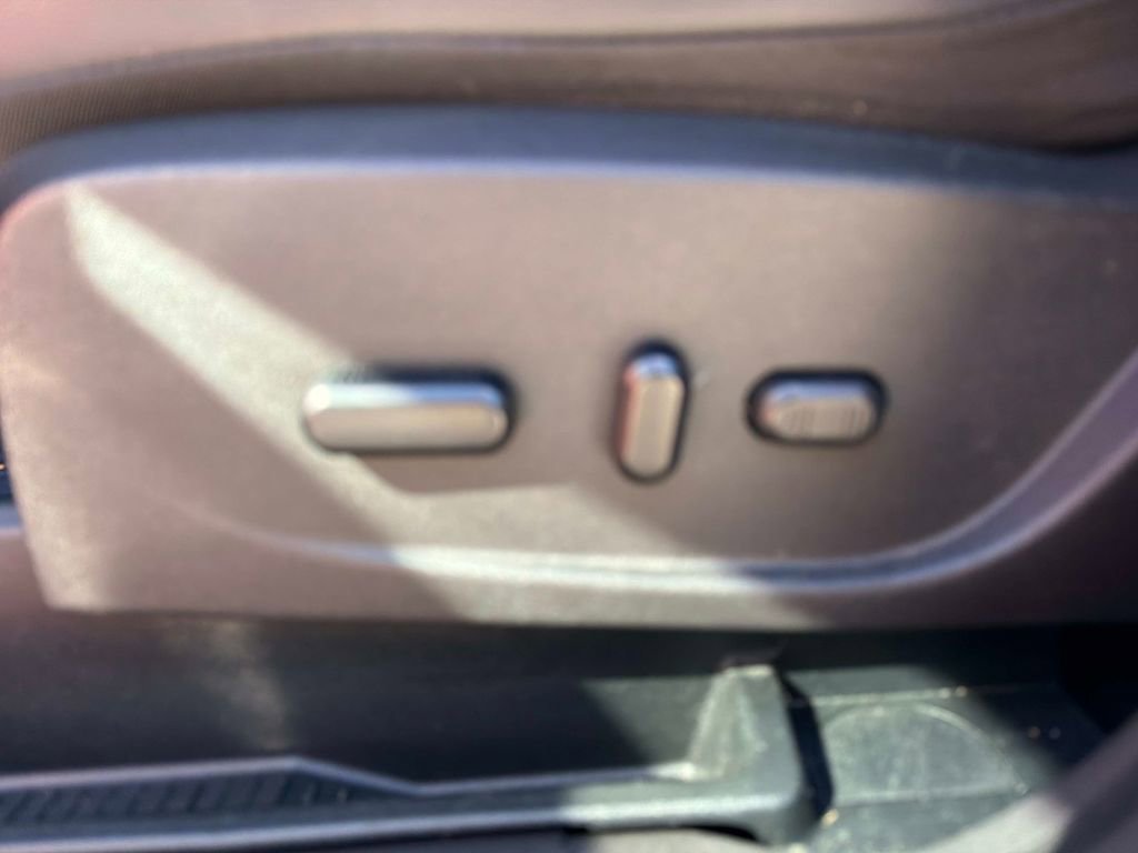 Used 2019 Ford Escape SEL AWD/4WD image 20
