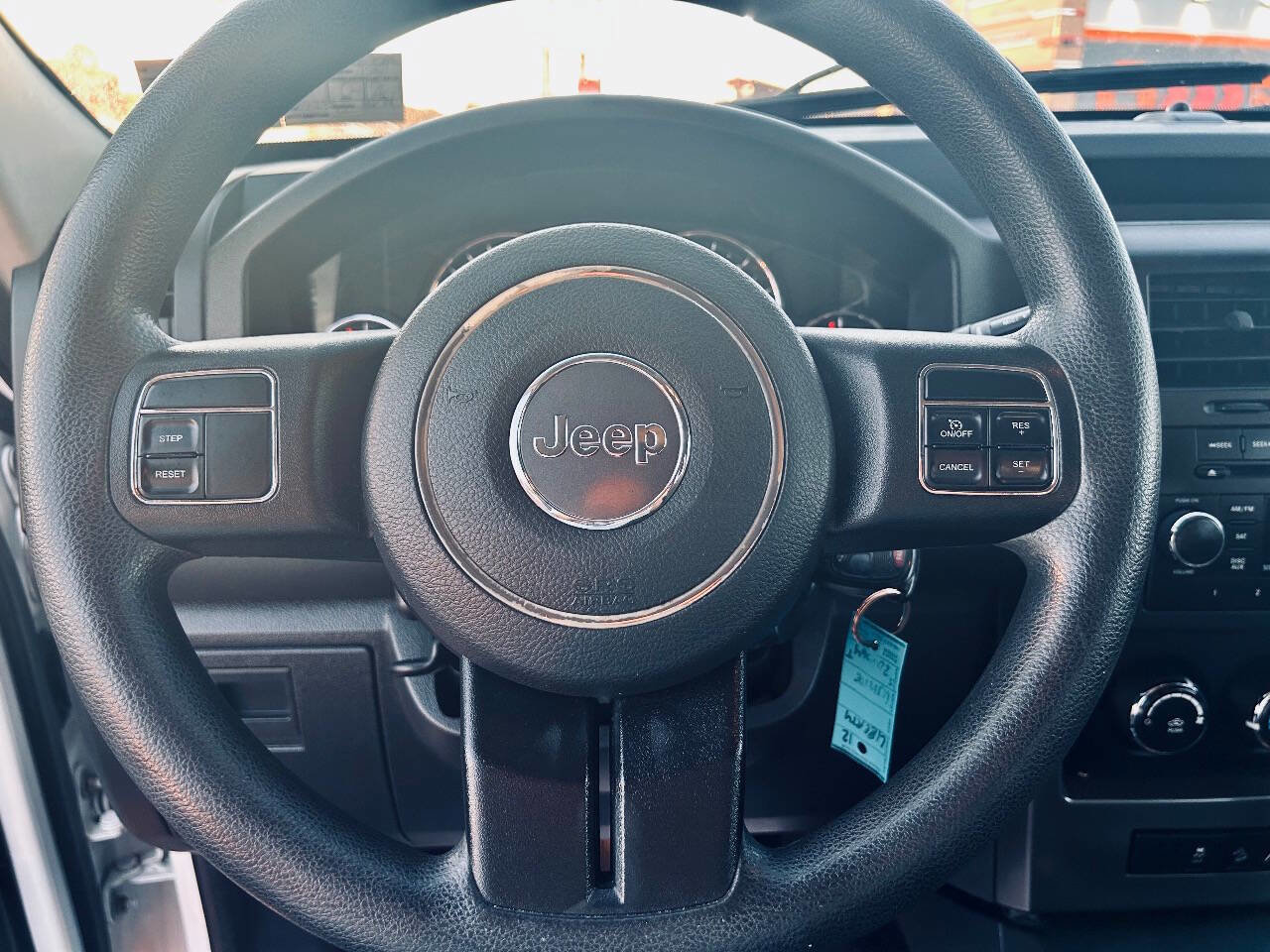 Used 2012 Jeep Liberty Sport image 17