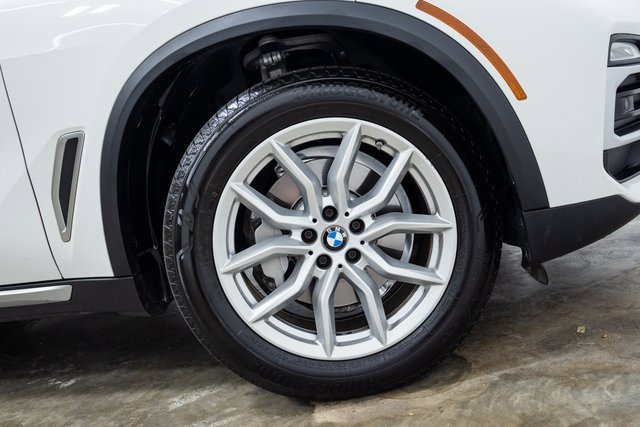 Used 2021 BMW X5 xDrive40i w/ Convenience Package image 27