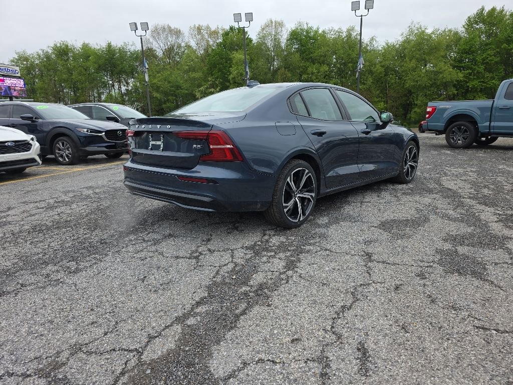 Used 2024 Volvo S60 B5 Core AWD/4WD image 6