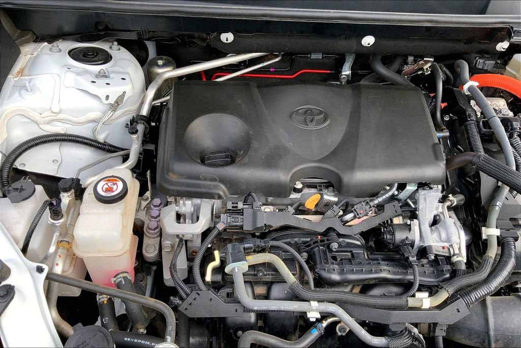Used 2021 Toyota RAV4 LE AWD/4WD image 30