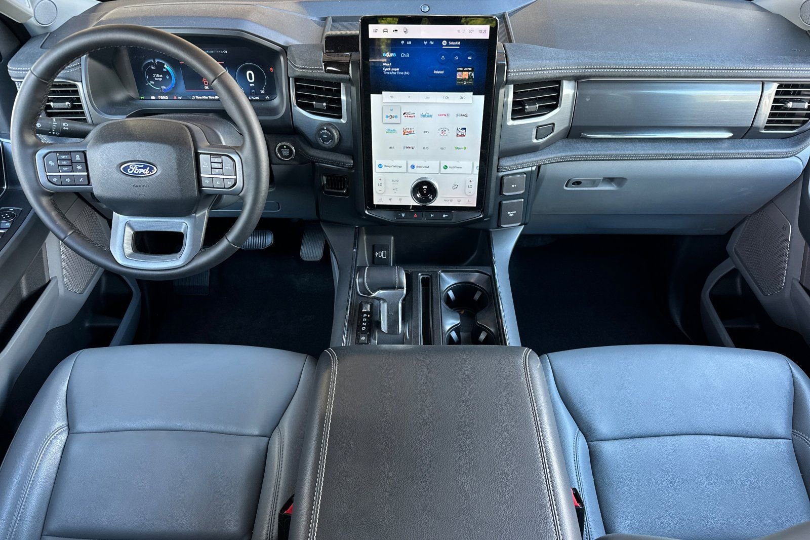 Used 2025 Ford F150 Lightning Flash image 5