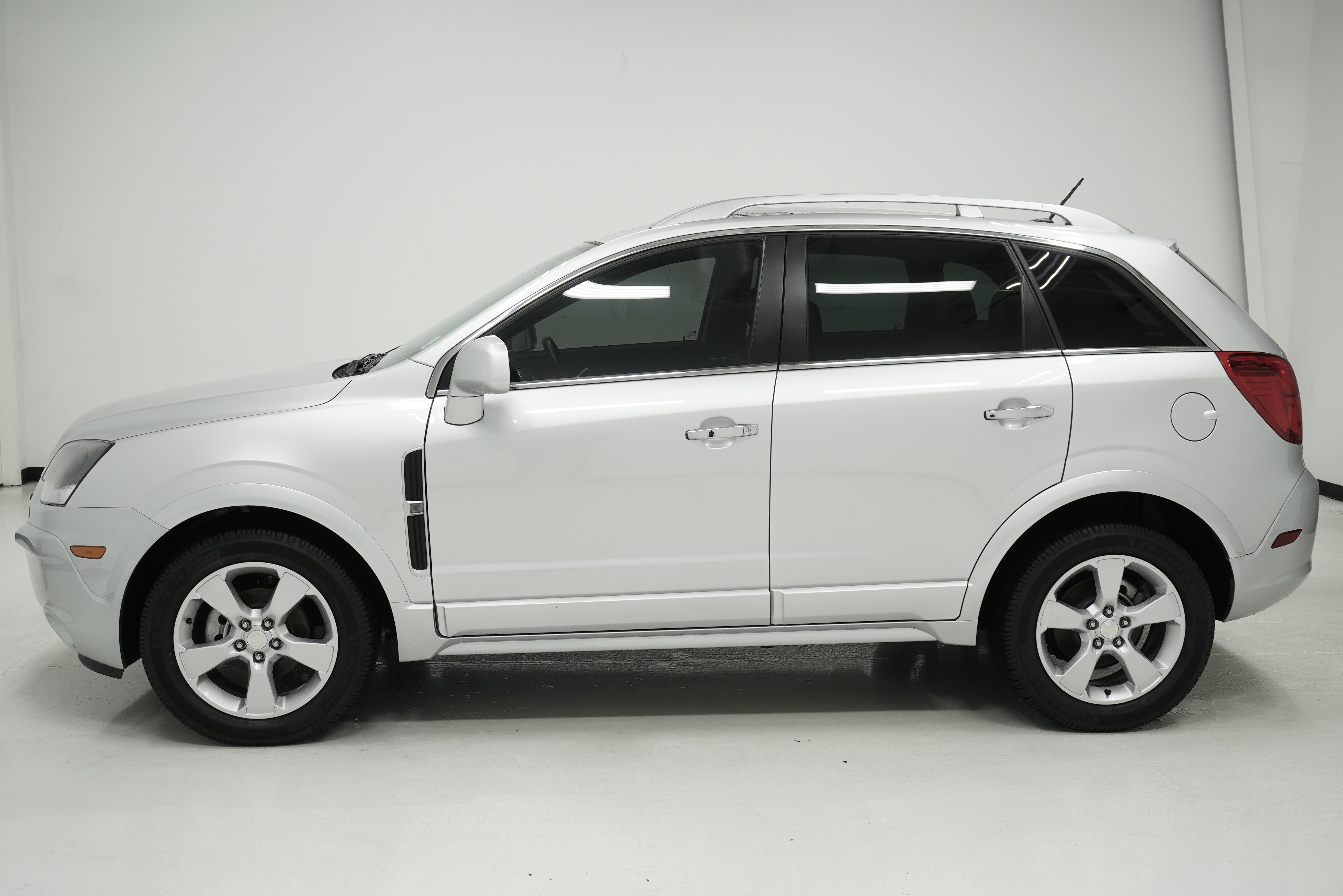 Used 2015 Chevrolet Captiva Sport LT w/ Convenience Package FWD image 7