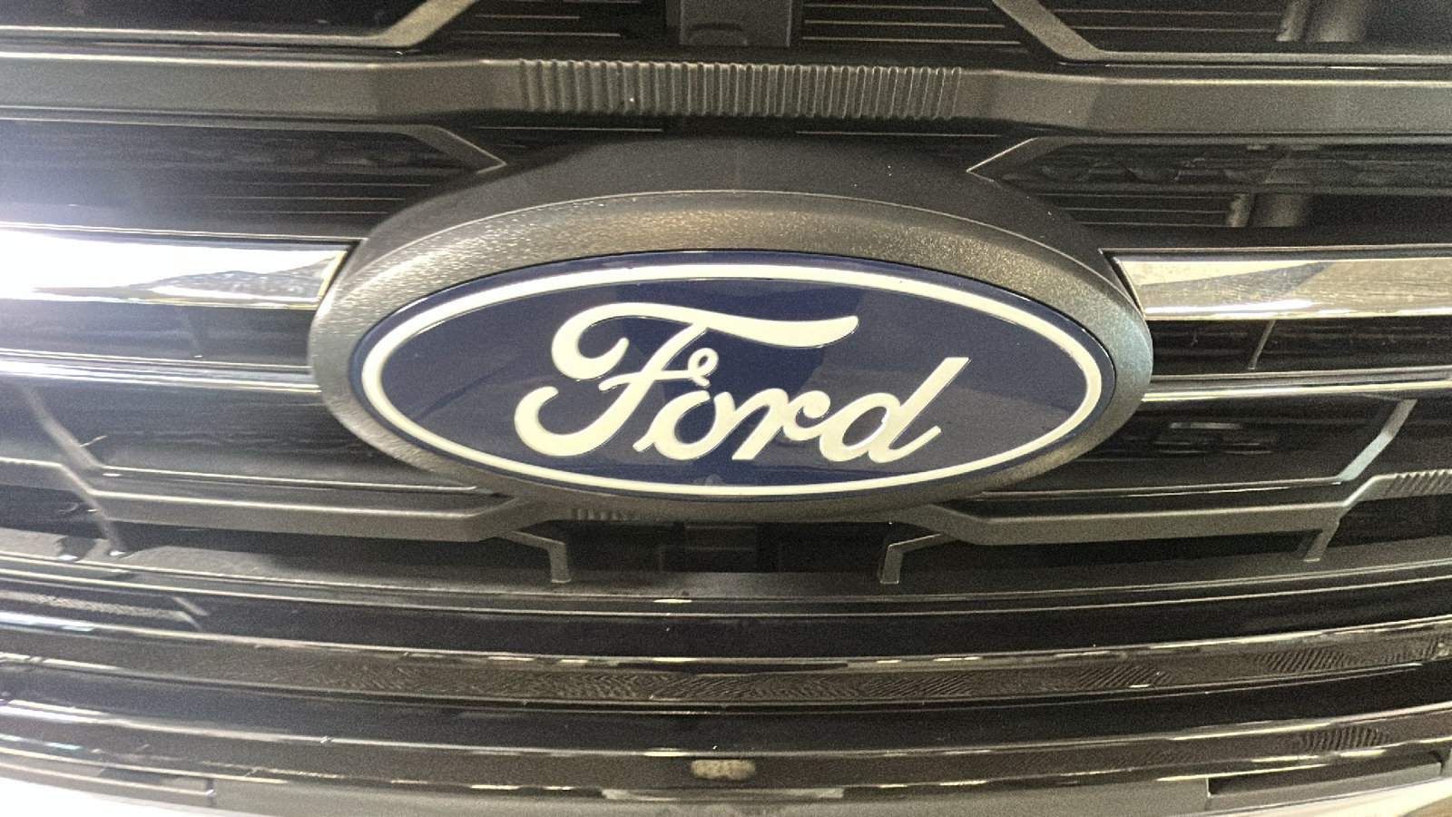 Used 2025 Ford F150 XLT w/ Equipment Group 301A Standard AWD/4WD image 10