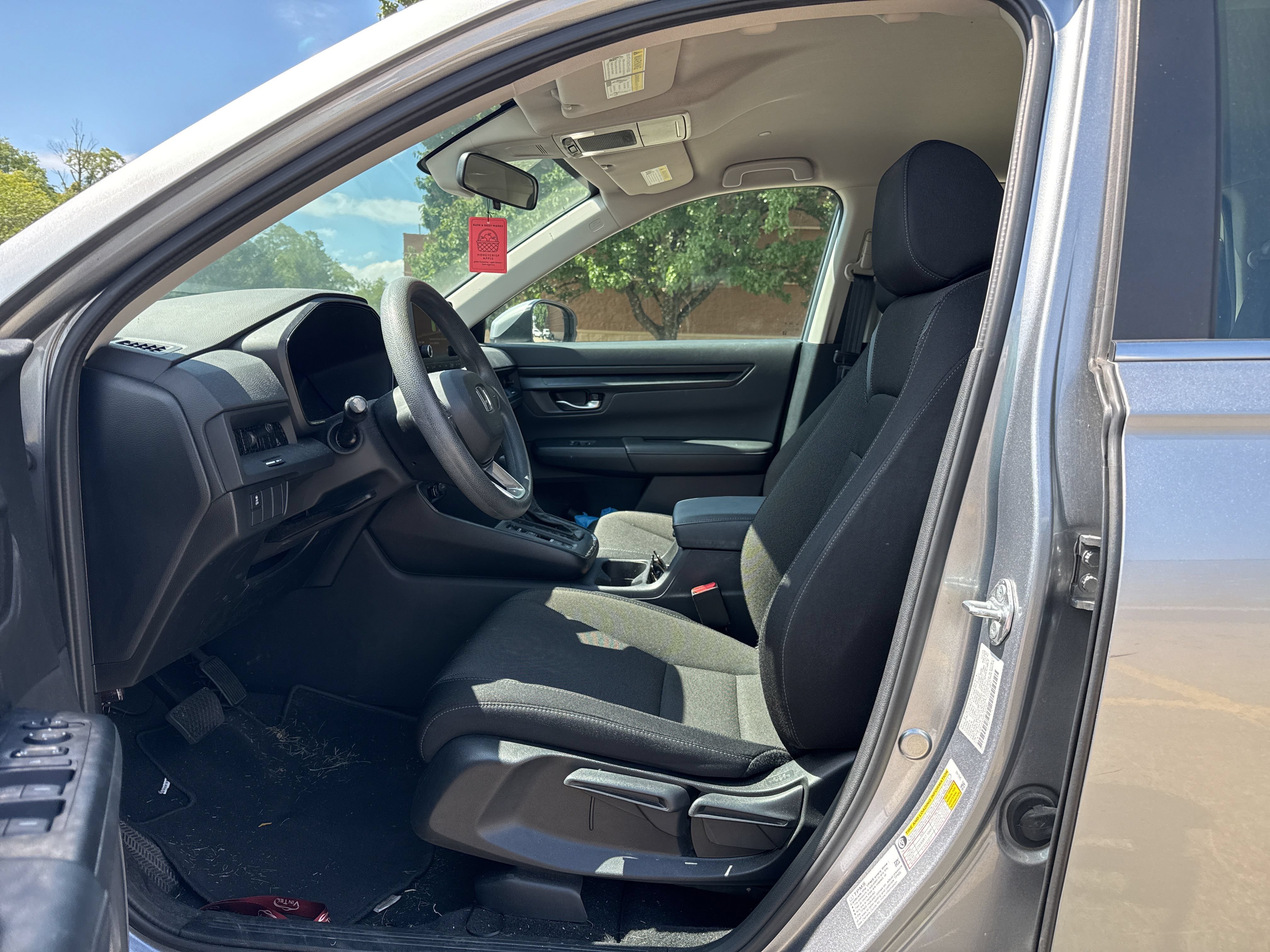 Used 2024 Honda CR-V LX image 9