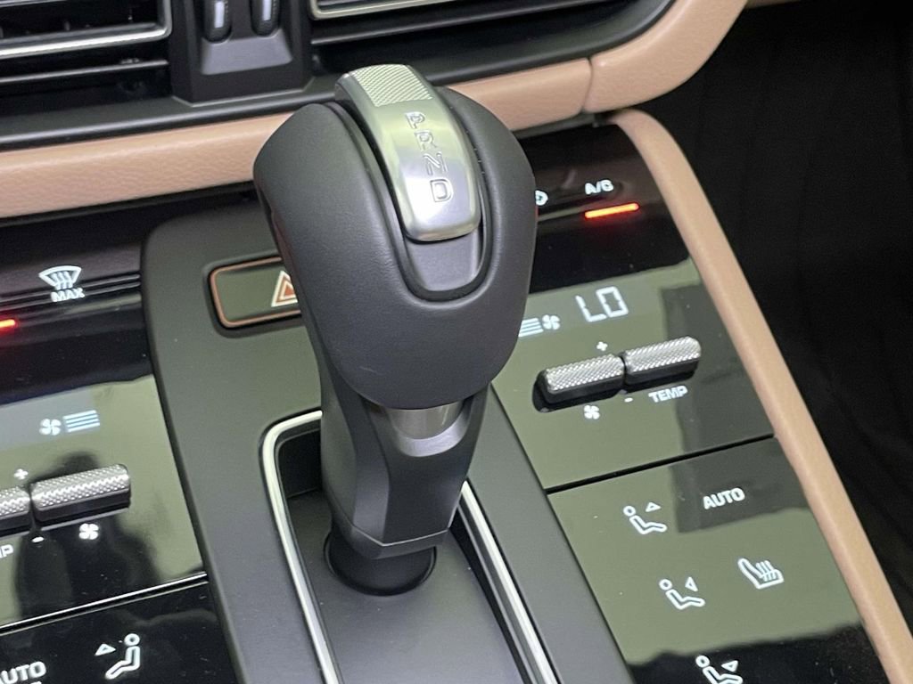 New 2026 Porsche Macan image 35