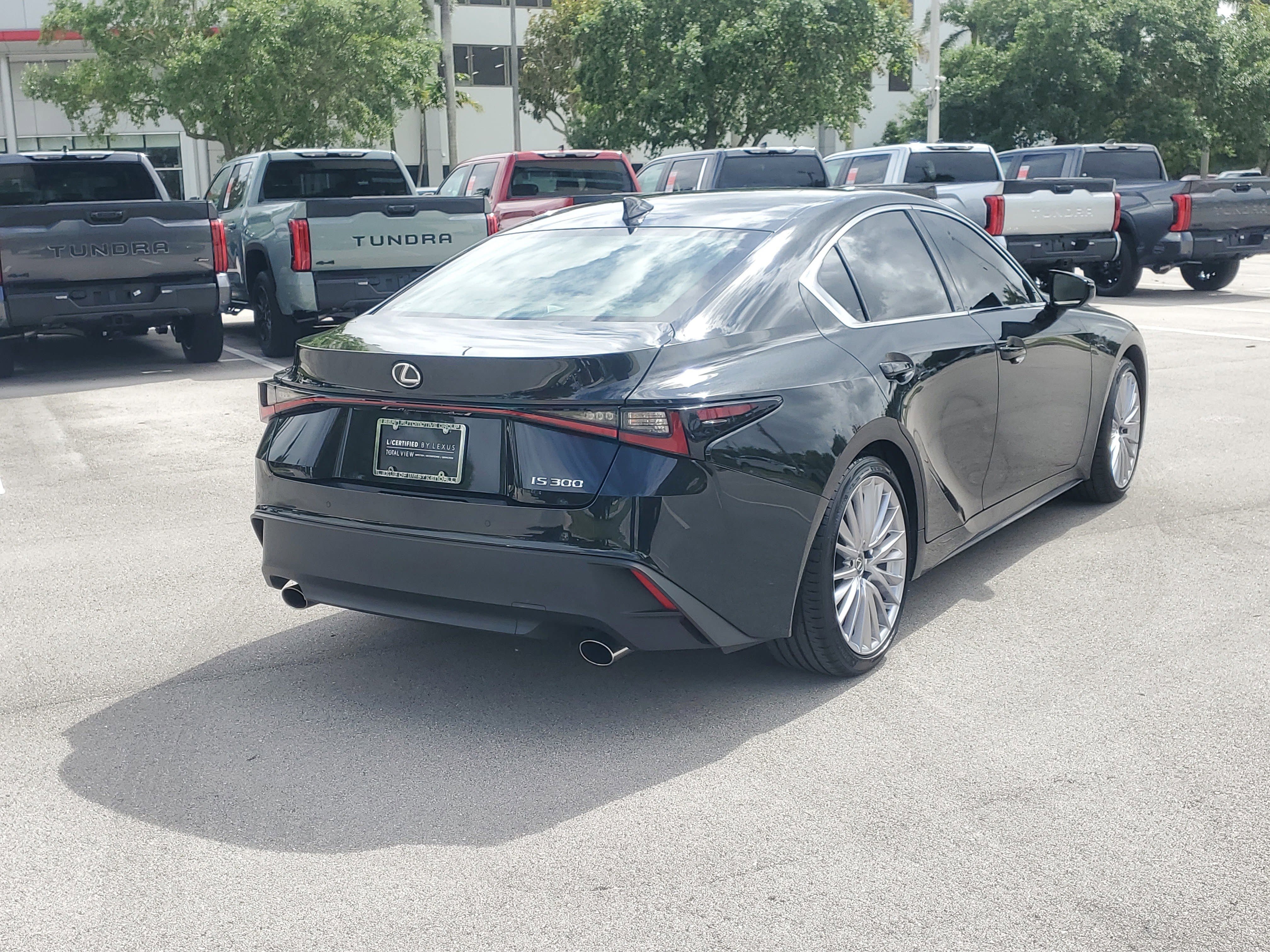 Used 2025 Lexus IS 300 w/ Premium Package RWD image 10