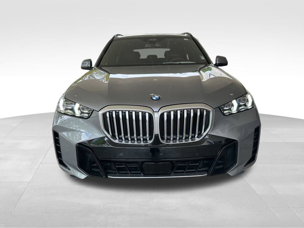 Used 2025 BMW X5 xDrive40i w/ M Sport Package image 12