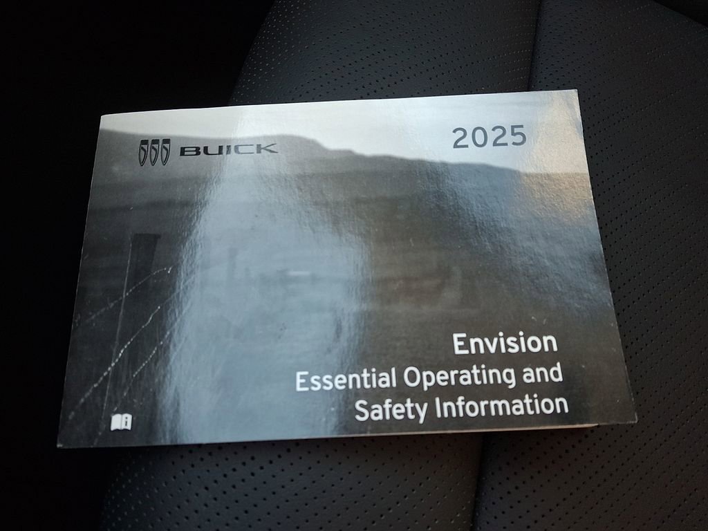 Certified 2025 Buick Envision Sport Touring image 25
