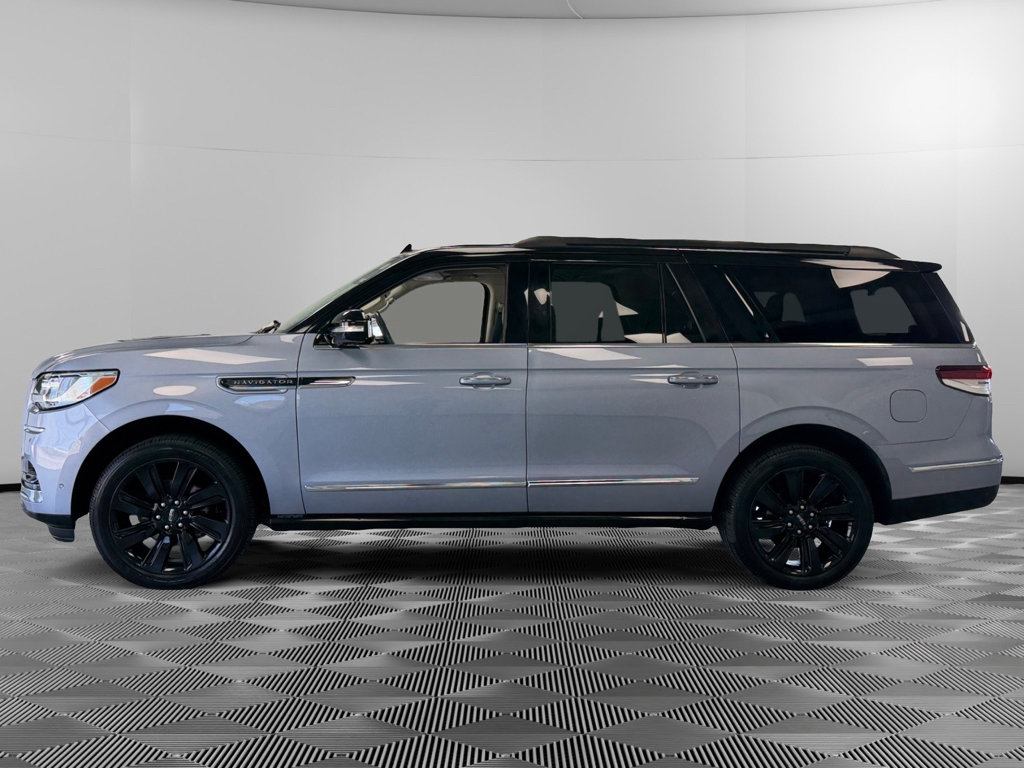 Used 2023 Lincoln Navigator L Black Label AWD/4WD image 5