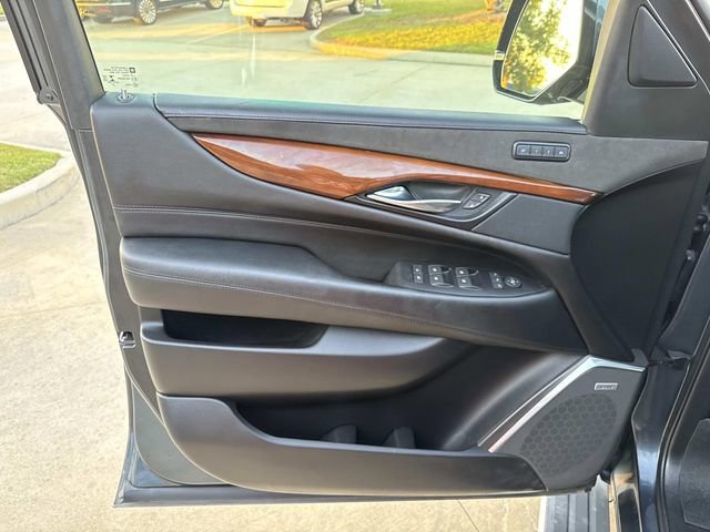 Used 2019 Cadillac Escalade ESV Premium Luxury w/ LPO, Radiant Package image 20
