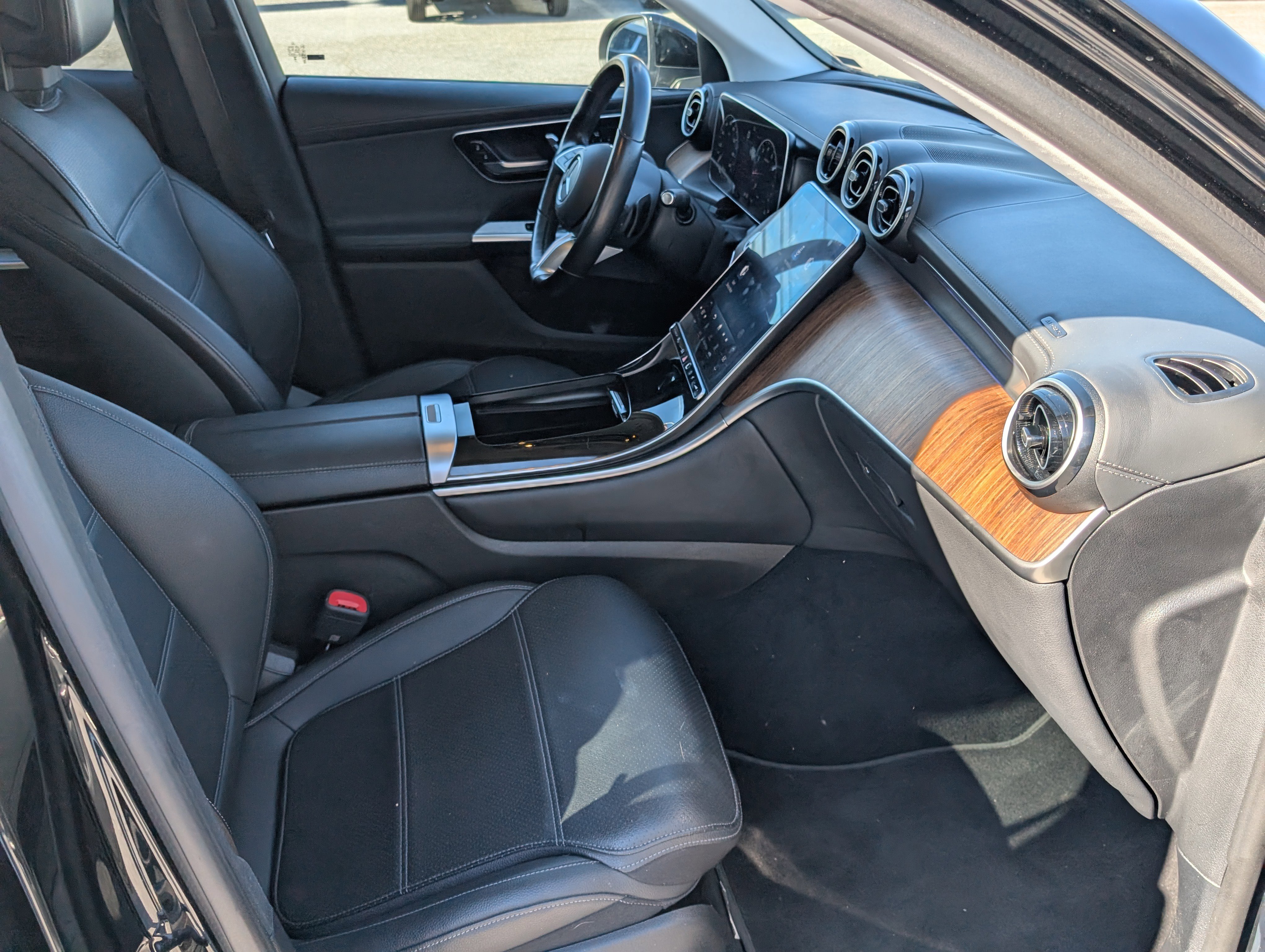 Used 2023 Mercedes-Benz GLC 300 image 10