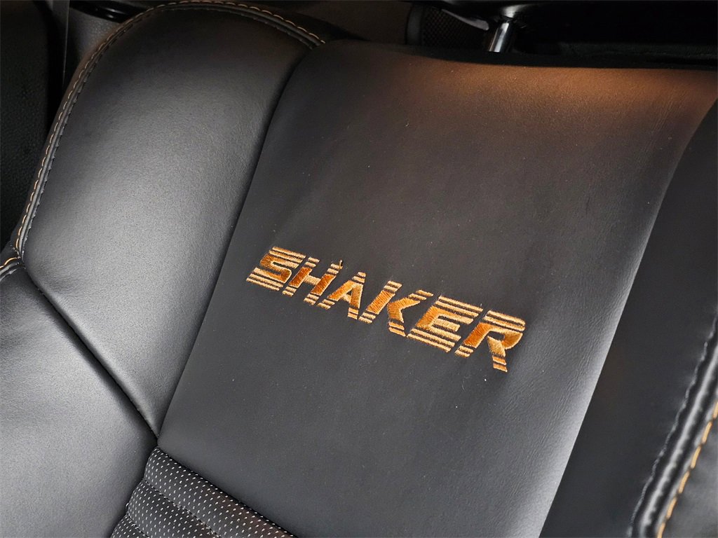 Used 2015 Dodge Challenger R/T Plus image 33