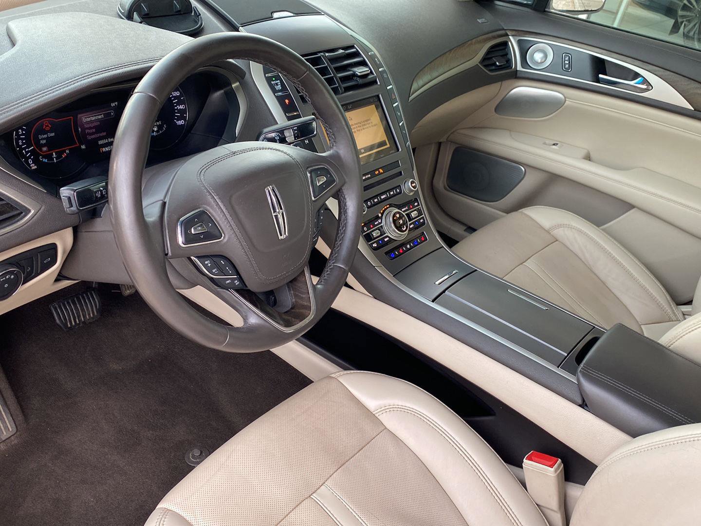 Used 2019 Lincoln MKZ Reserve w/ Luxury Package image 13