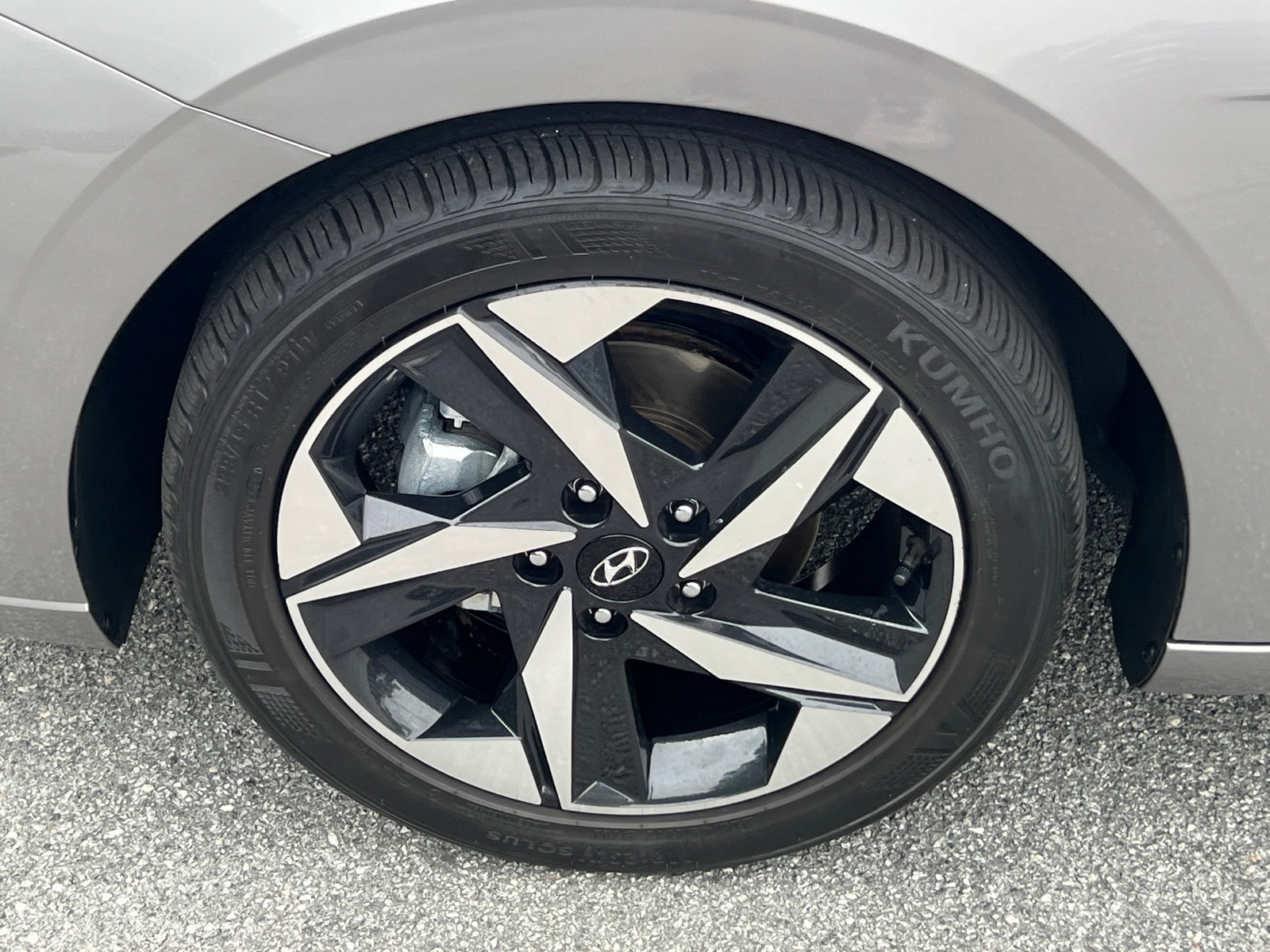 Certified 2023 Hyundai Elantra Limited FWD image 12