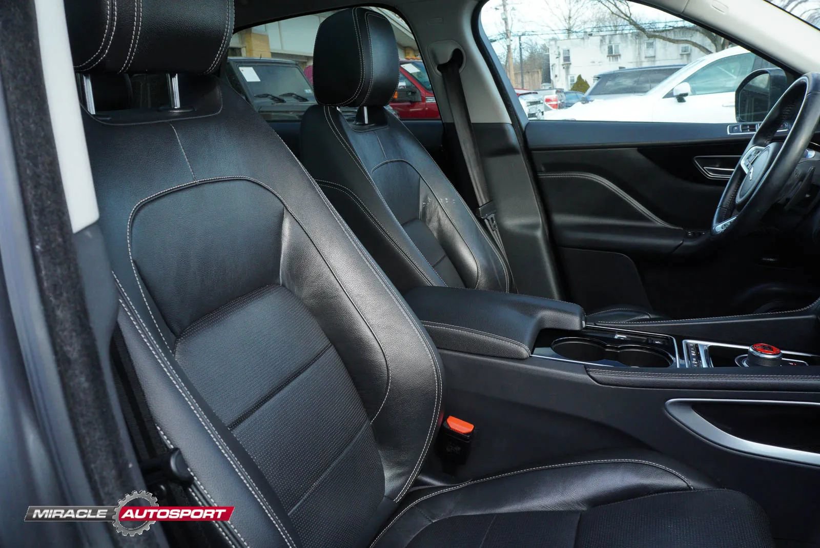 Used 2017 Jaguar F-PACE R-Sport AWD/4WD image 29