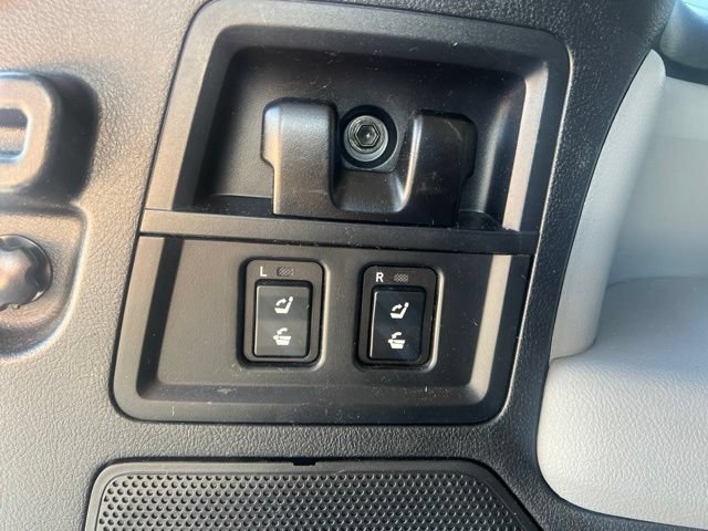 Used 2012 Toyota Sequoia Platinum AWD/4WD image 17
