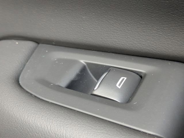 New 2026 Chevrolet Suburban High Country image 38