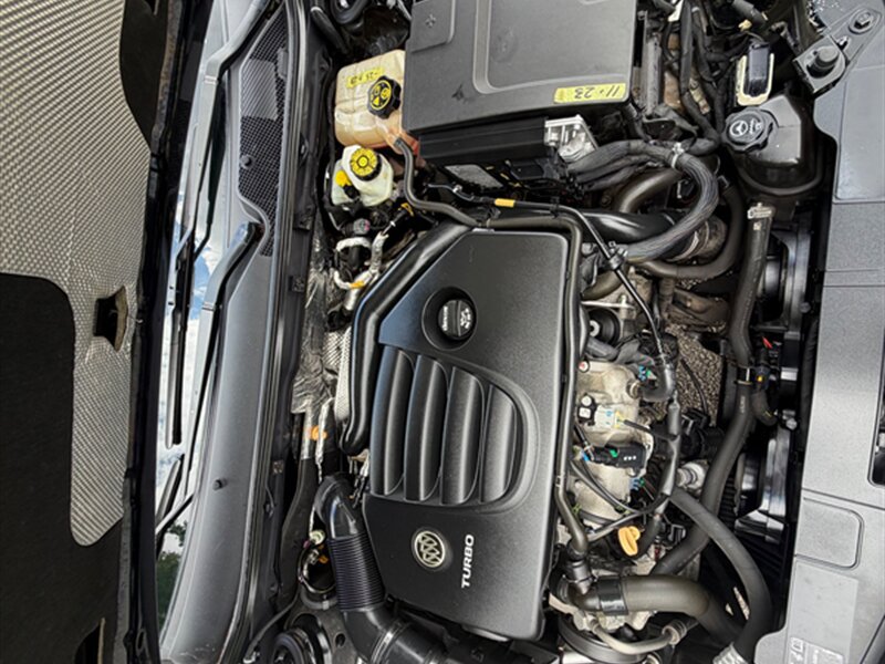 Used 2013 Buick Regal Premium FWD image 31