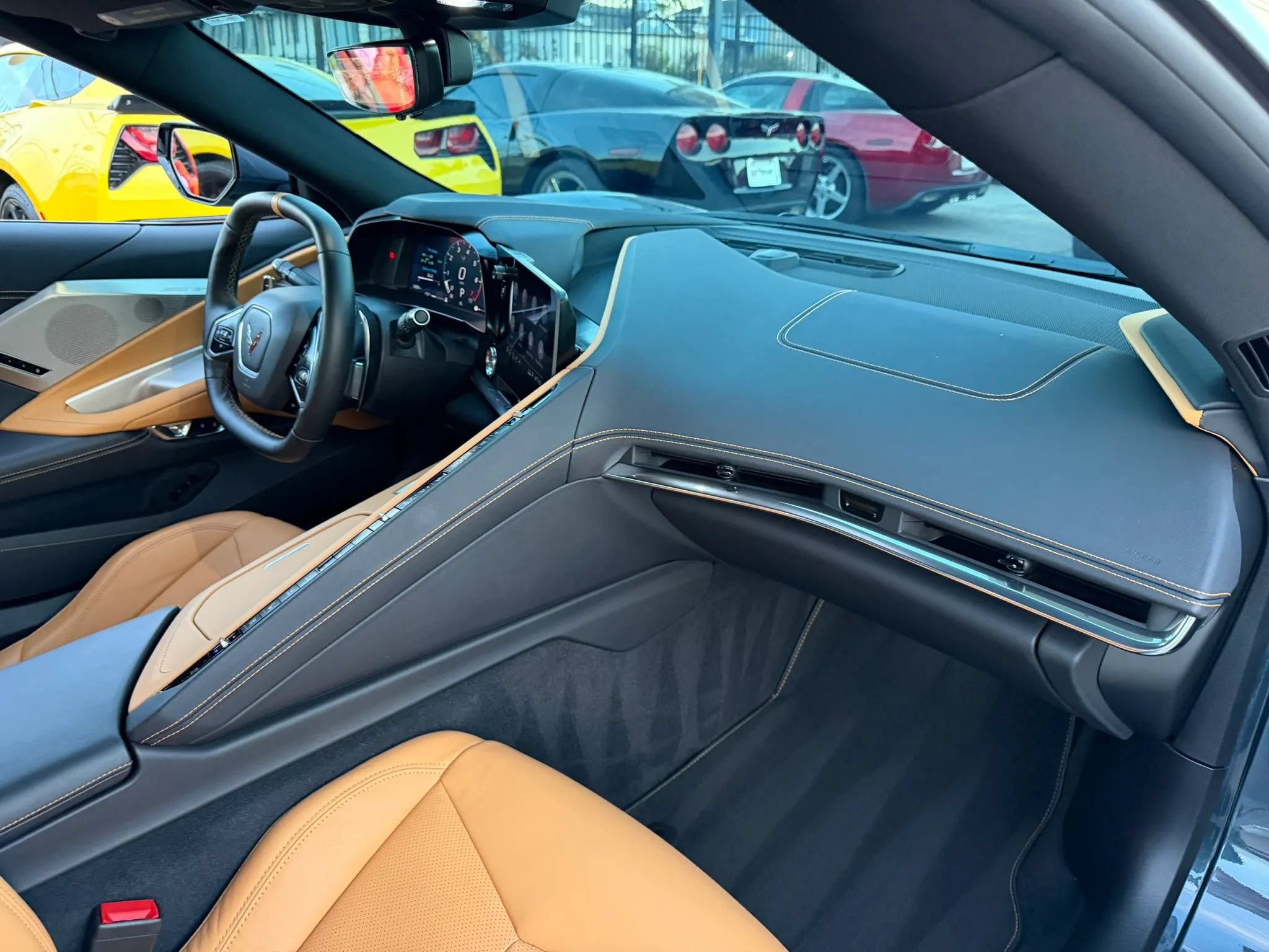 Used 2020 Chevrolet Corvette Stingray Preferred Cpe w/ 2LT Preferred Equipment Group RWD image 23