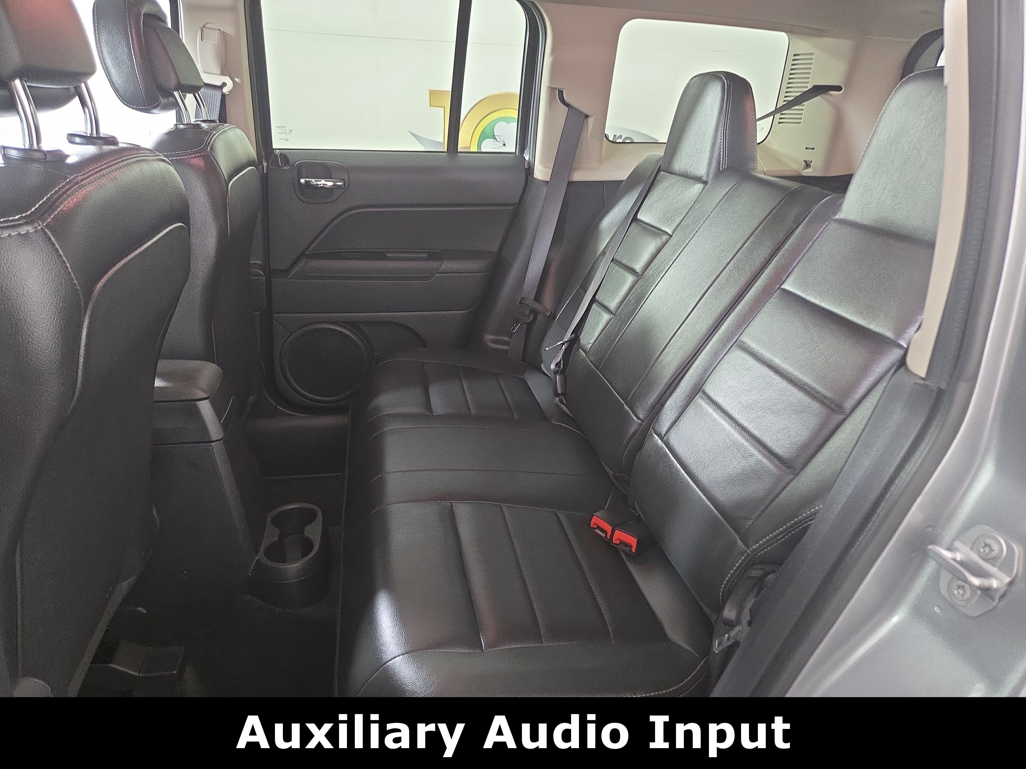 Used 2017 Jeep Patriot High Altitude AWD/4WD image 13