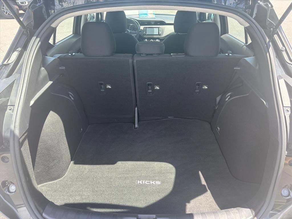 Used 2022 Nissan Kicks S FWD image 26