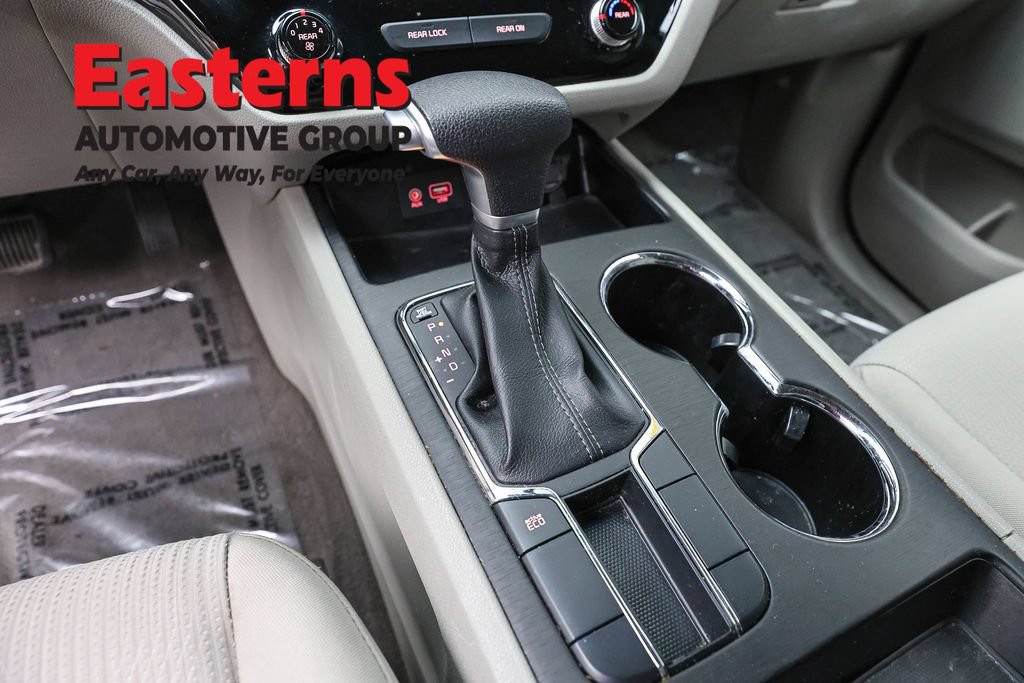 Used 2020 Kia Sedona LX FWD image 12