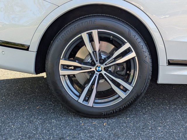 Certified 2025 BMW X7 M60i AWD/4WD image 23