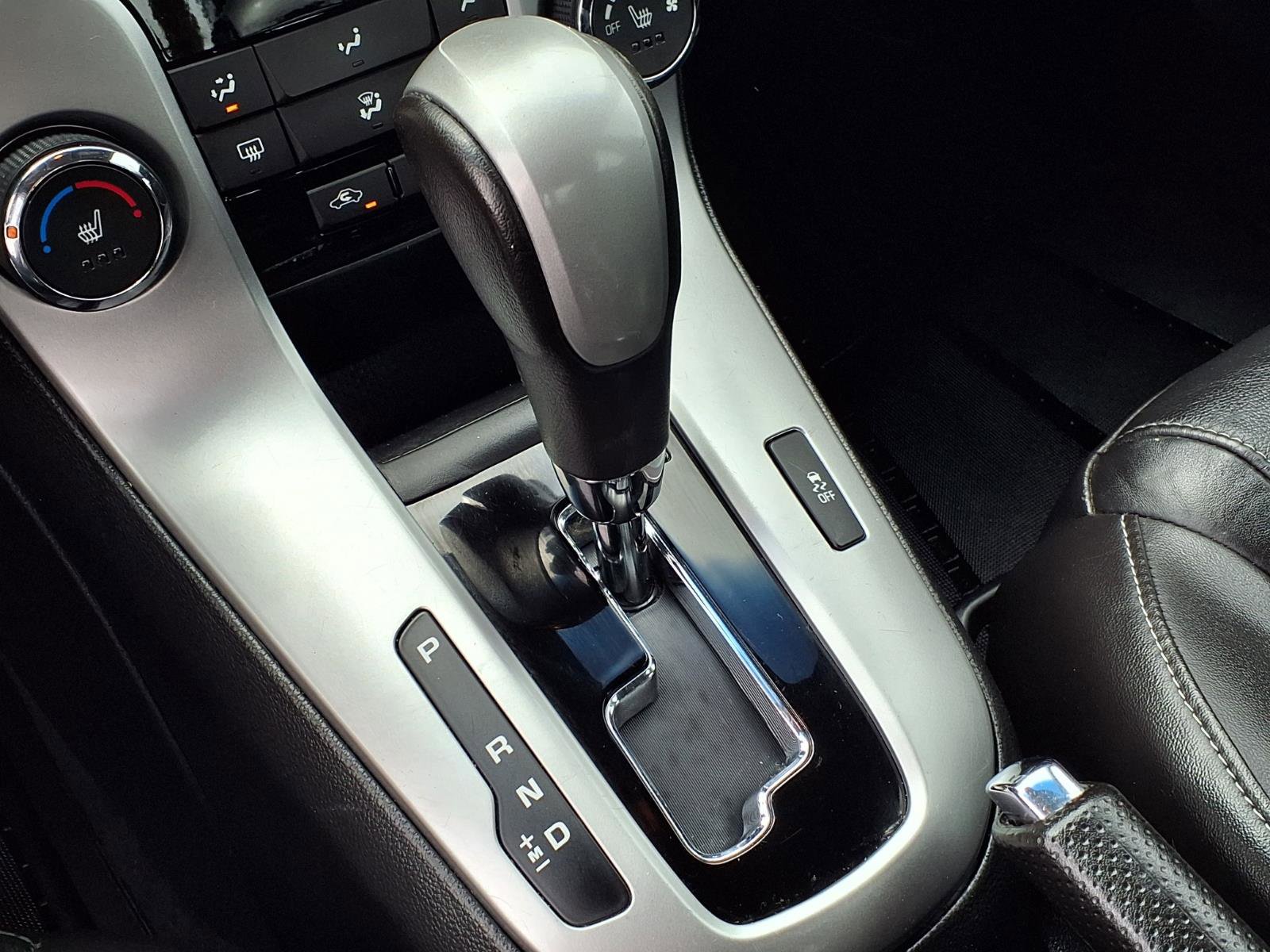 Used 2015 Chevrolet Cruze LT FWD image 11