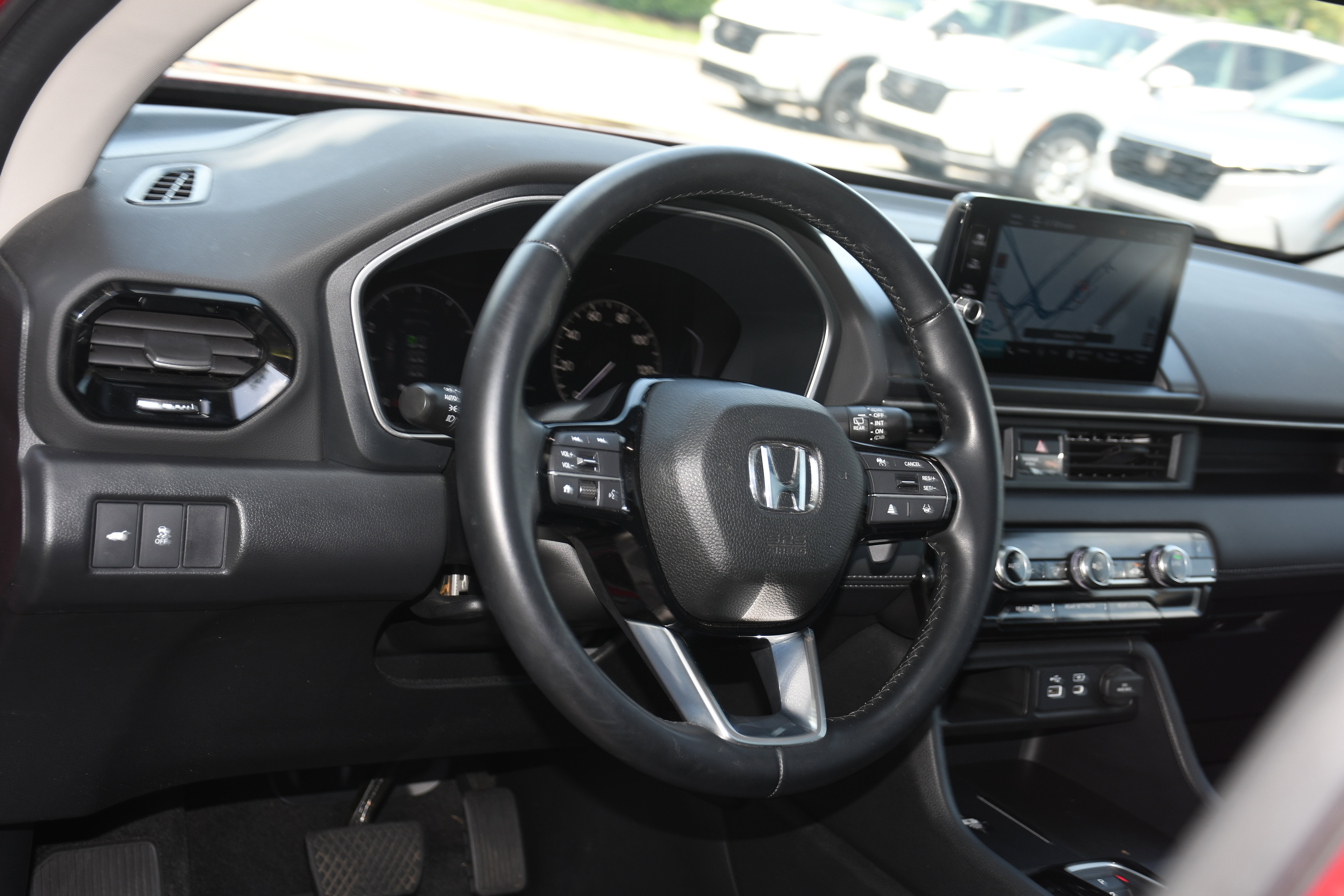 Used 2024 Honda Pilot Touring image 9