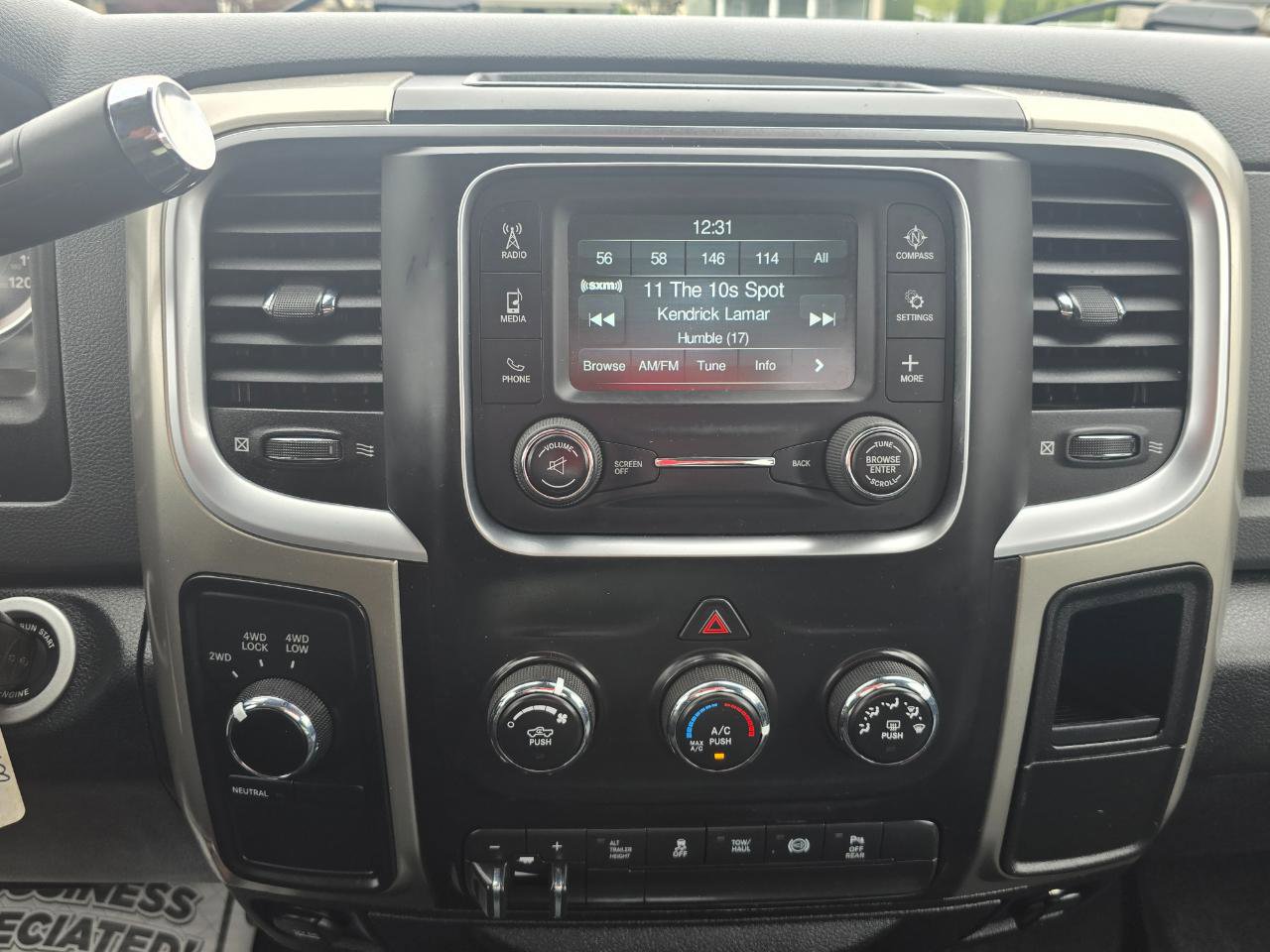 Used 2016 RAM 3500 SLT AWD/4WD image 9