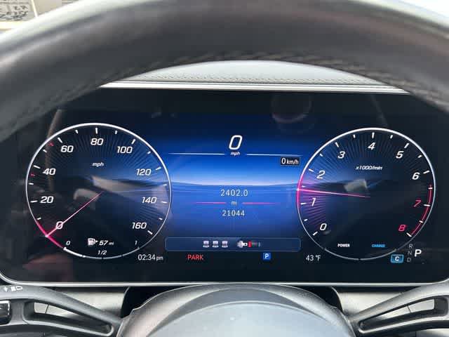 Used 2025 Mercedes-Benz GLC 300 4MATIC image 6