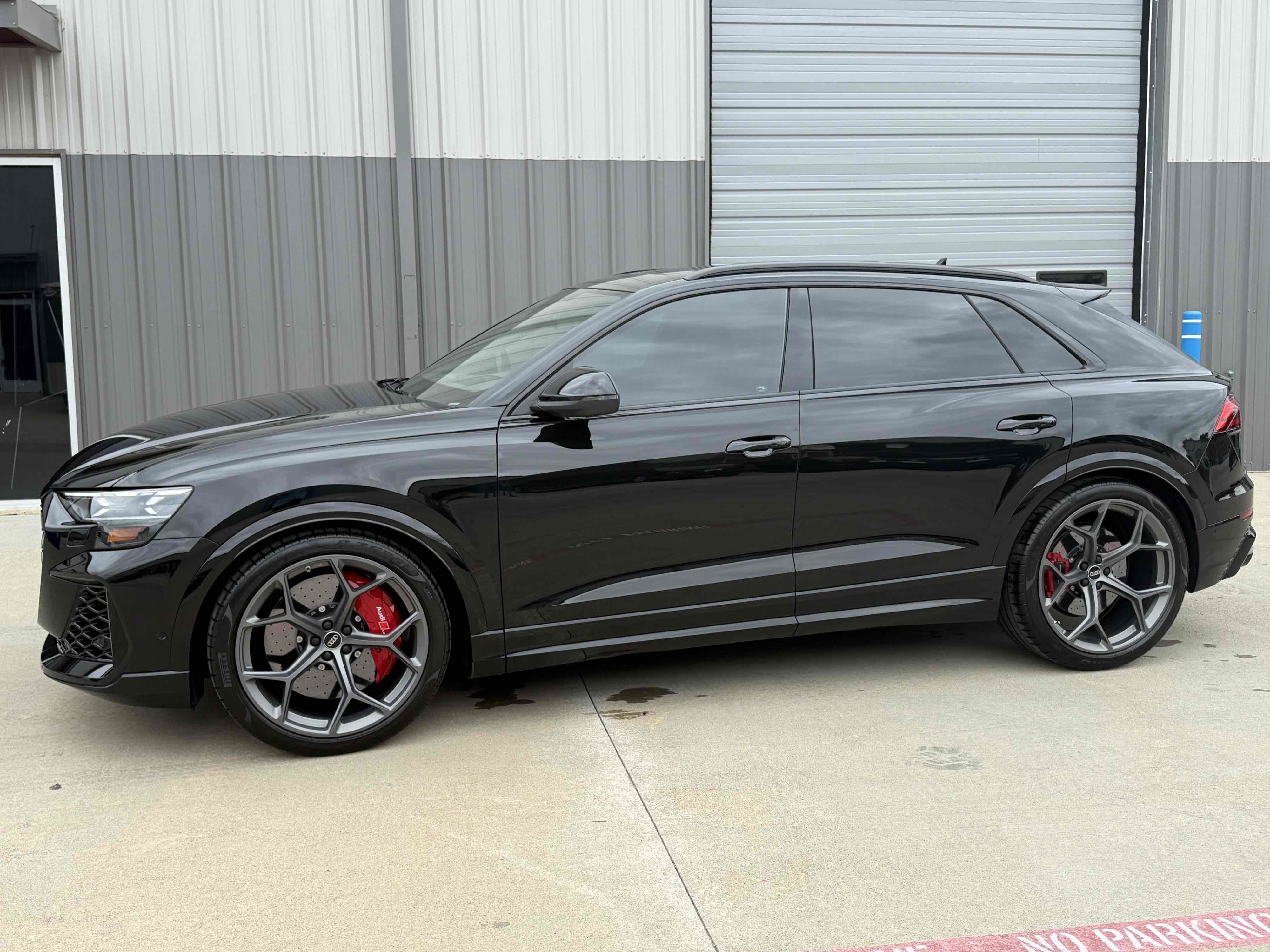 Used 2025 Audi RS Q8 performance image 67