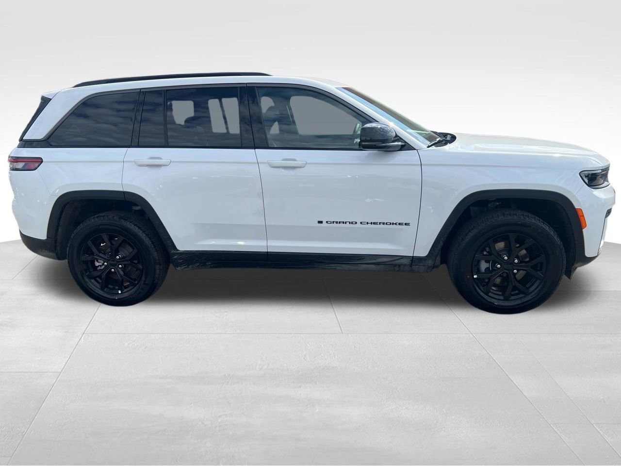 New 2026 Jeep Grand Cherokee Altitude AWD/4WD image 6