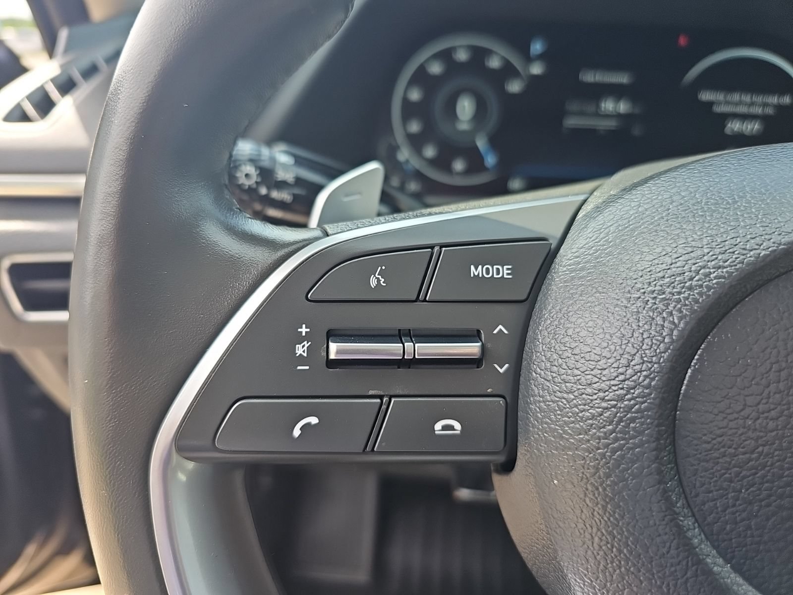 Used 2022 Hyundai Sonata Limited FWD image 16