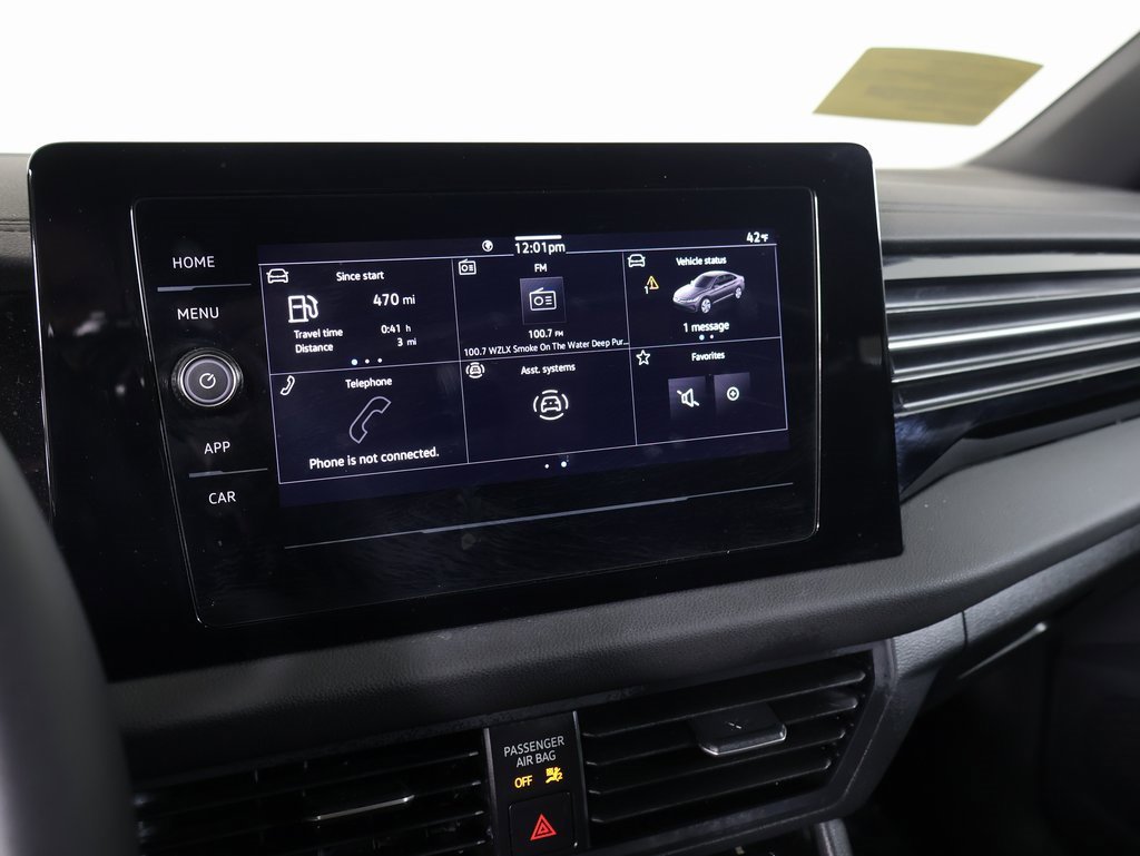 Used 2025 Volkswagen Jetta Sport image 8