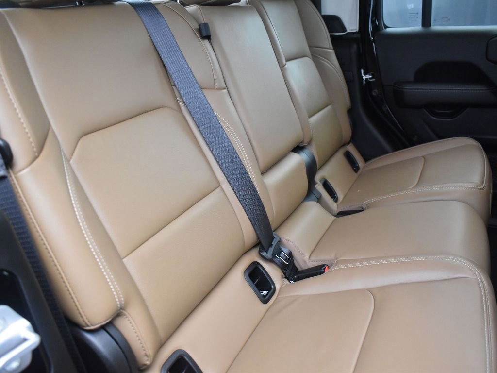 Used 2023 Jeep Gladiator Rubicon w/ Cold Weather Group image 29