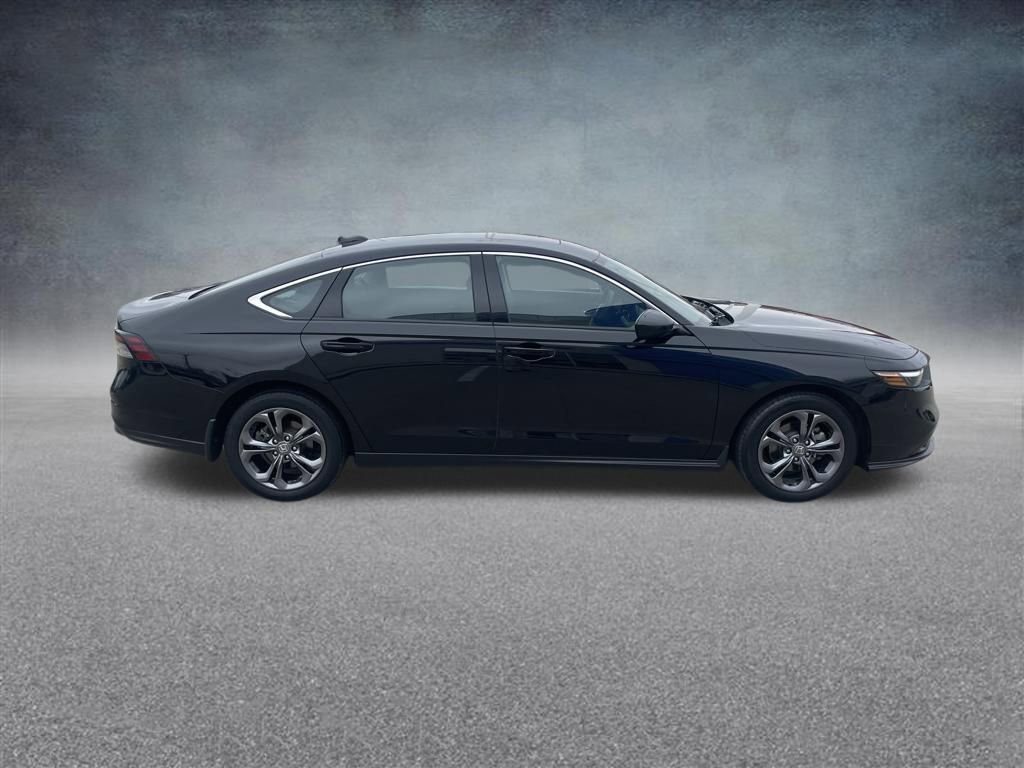Certified 2023 Honda Accord EX image 7