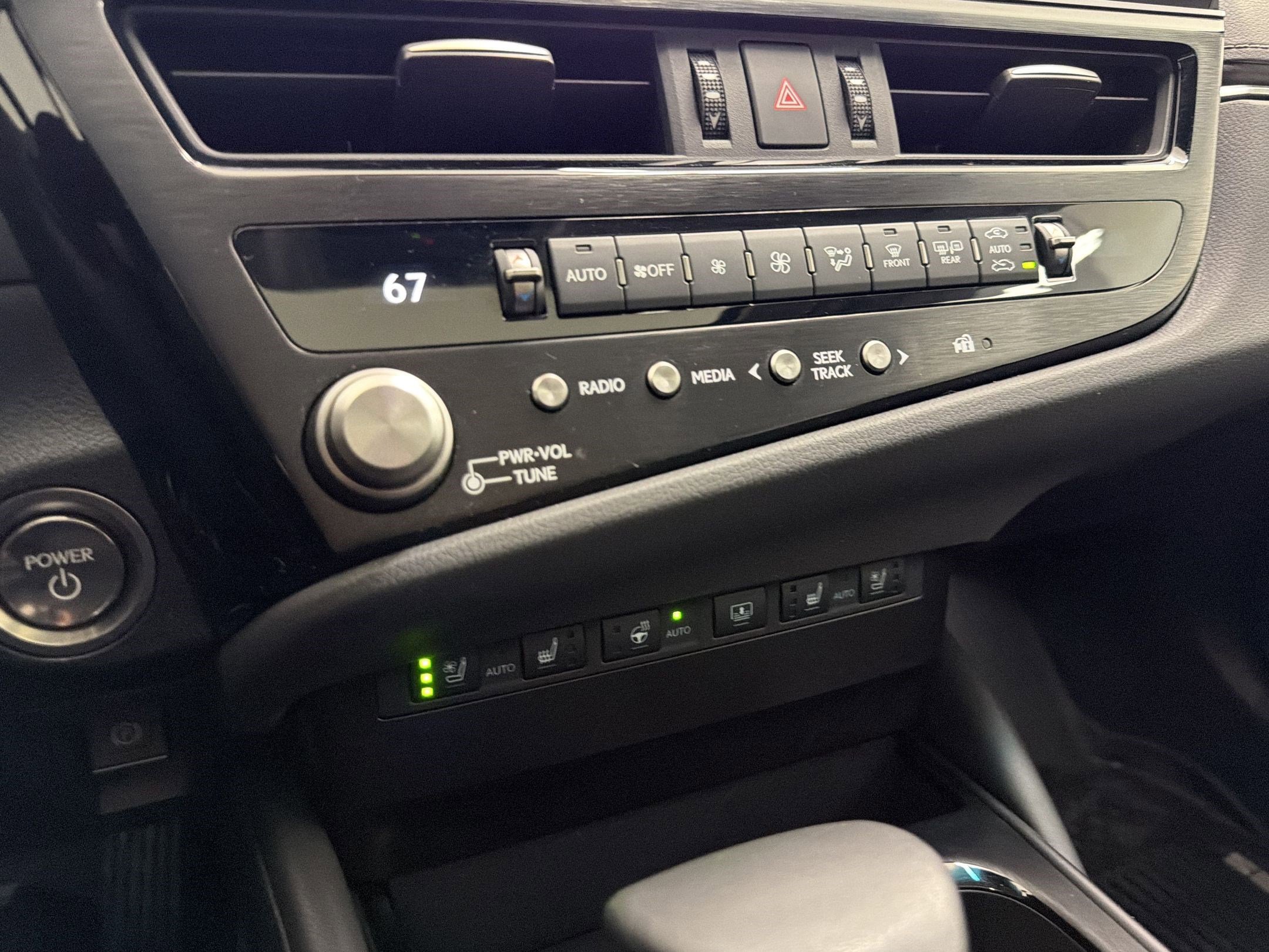 Certified 2023 Lexus ES 300h w/ Luxury Package FWD image 32