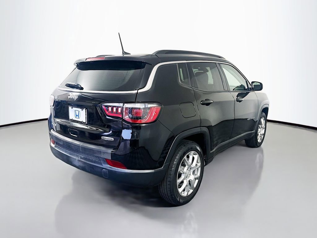 Used 2022 Jeep Compass Latitude AWD/4WD image 5