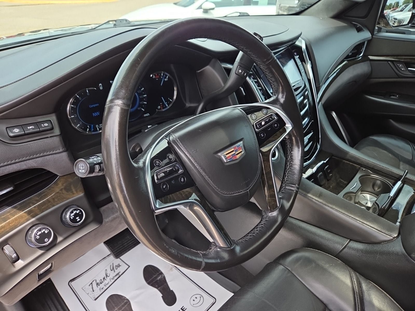 Used 2017 Cadillac Escalade Platinum AWD/4WD image 26